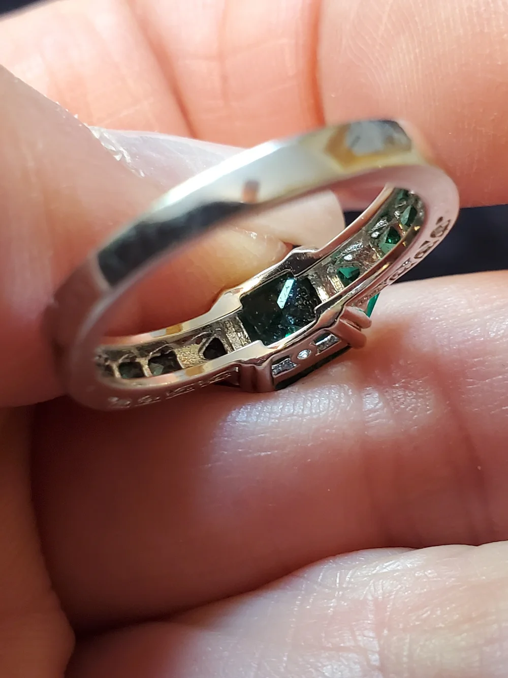 N/A elegant green